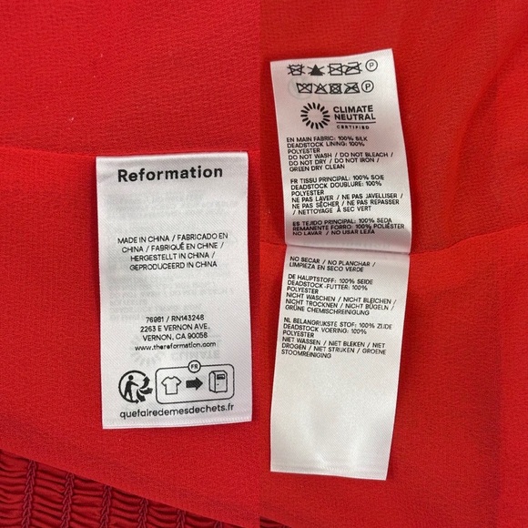 Reformation Lumi Silk Charmeuse V-Neck Sleeveless Camisole Top (Red Coral) - Picture 15 of 16